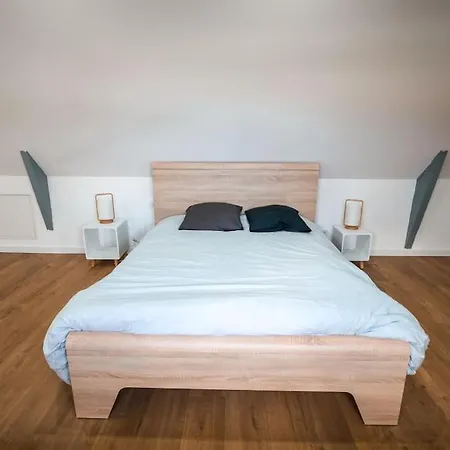 Appart-duplex Vue Panoramique Balcon & Piscine Proche Commerce Апартаменты