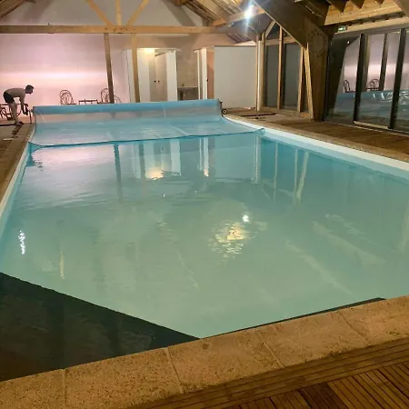 Appart-duplex Vue Panoramique Balcon & Piscine Proche Commerce